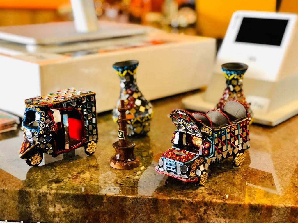 Grill N Curry | restaurant | 1033 Irving St, San Francisco, CA 94122, USA | 4159417309 OR +1 415-941-7309