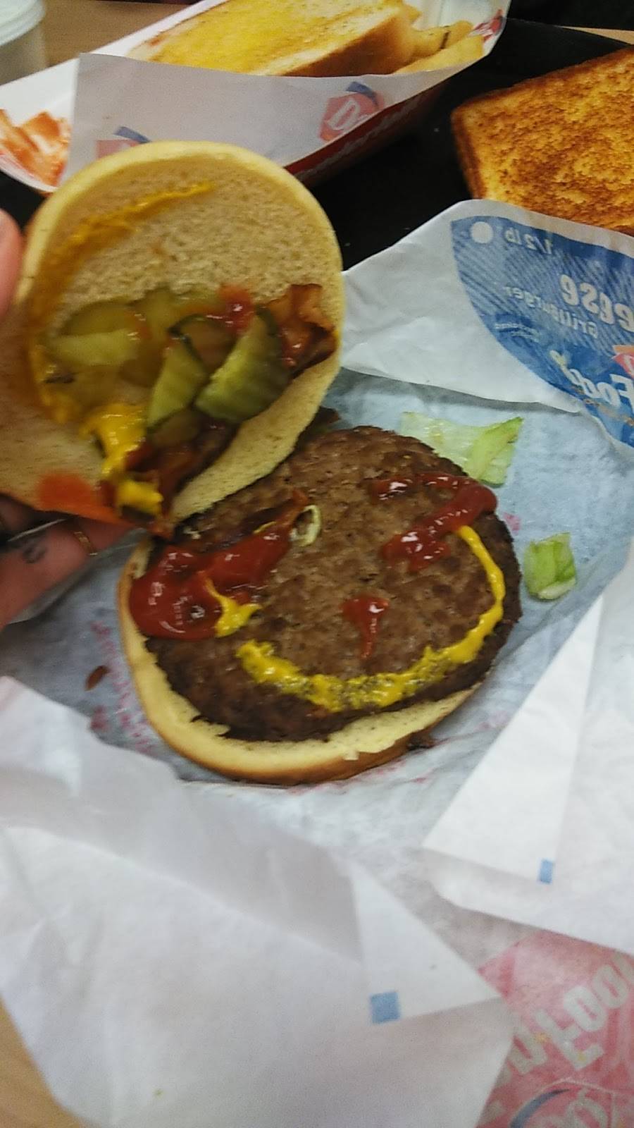 Dairy Queen Grill & Chill | restaurant | 606 W Broadway St, Lawrenceburg, KY 40342, USA | 5028399972 OR +1 502-839-9972