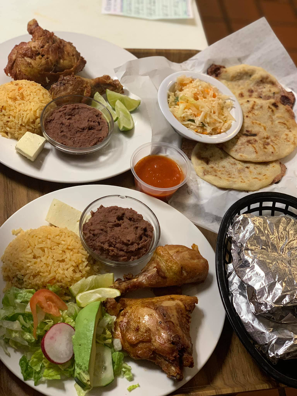 PUPUSERIA Y ANTOJITOS SALVADOREÑOS MI CANTON | restaurant | 1807 Broad Rock Blvd, Richmond, VA 23224, USA | 8044777499 OR +1 804-477-7499