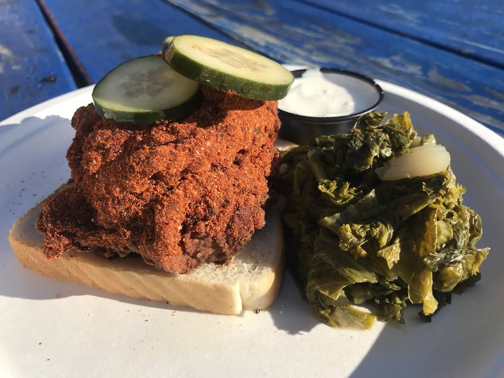 Dots Nashville Hot Chicken | restaurant | 617 N College Ave, Fayetteville, AR 72701, USA | 4794455885 OR +1 479-445-5885