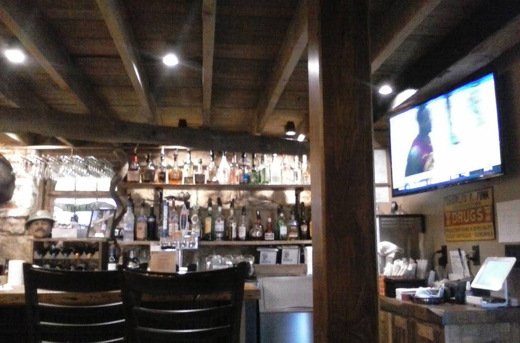 Duffers | restaurant | 39 W 2nd St, Fredericktown, OH 43019, USA | 7406942561 OR +1 740-694-2561