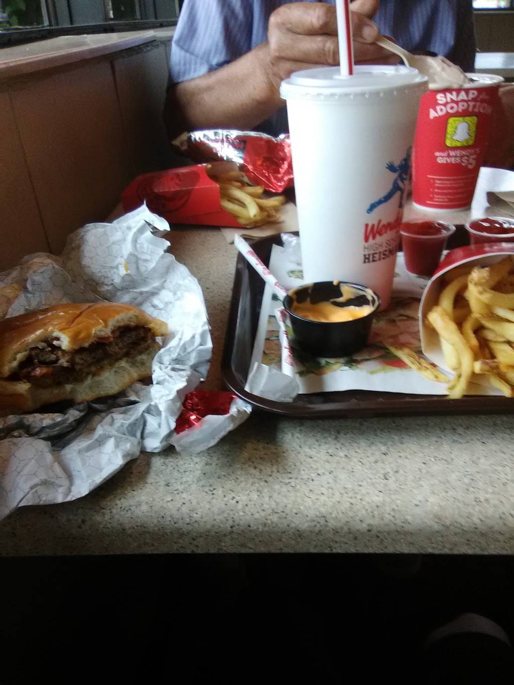 Wendys | restaurant | 525 E Chicago St, Coldwater, MI 49036, USA | 5172786651 OR +1 517-278-6651