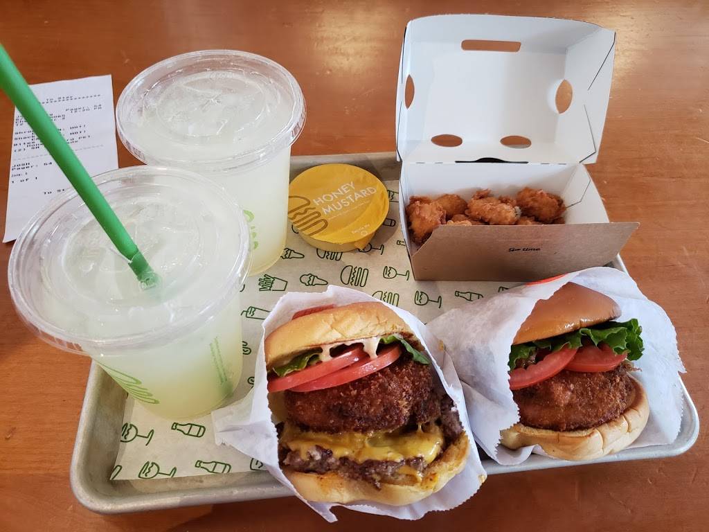 Shake Shack | restaurant | 12 S Michigan Ave, Chicago, IL 60603, USA | 3126466005 OR +1 312-646-6005