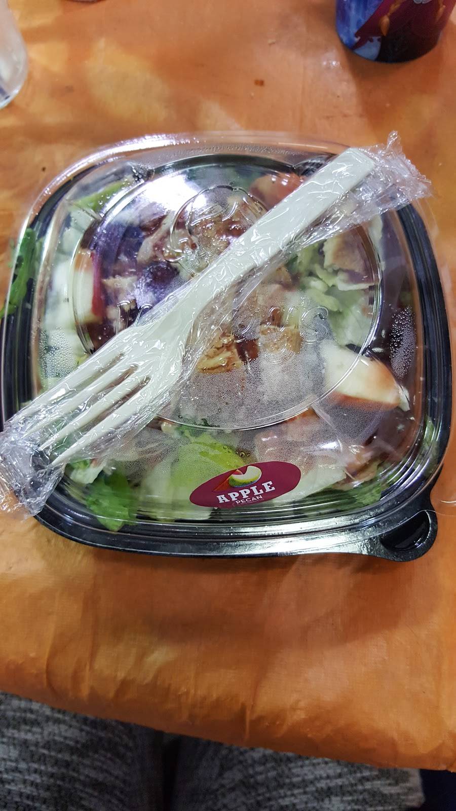 Wendys | restaurant | 14565 W 64th Ave, Arvada, CO 80004, USA | 3034564610 OR +1 303-456-4610