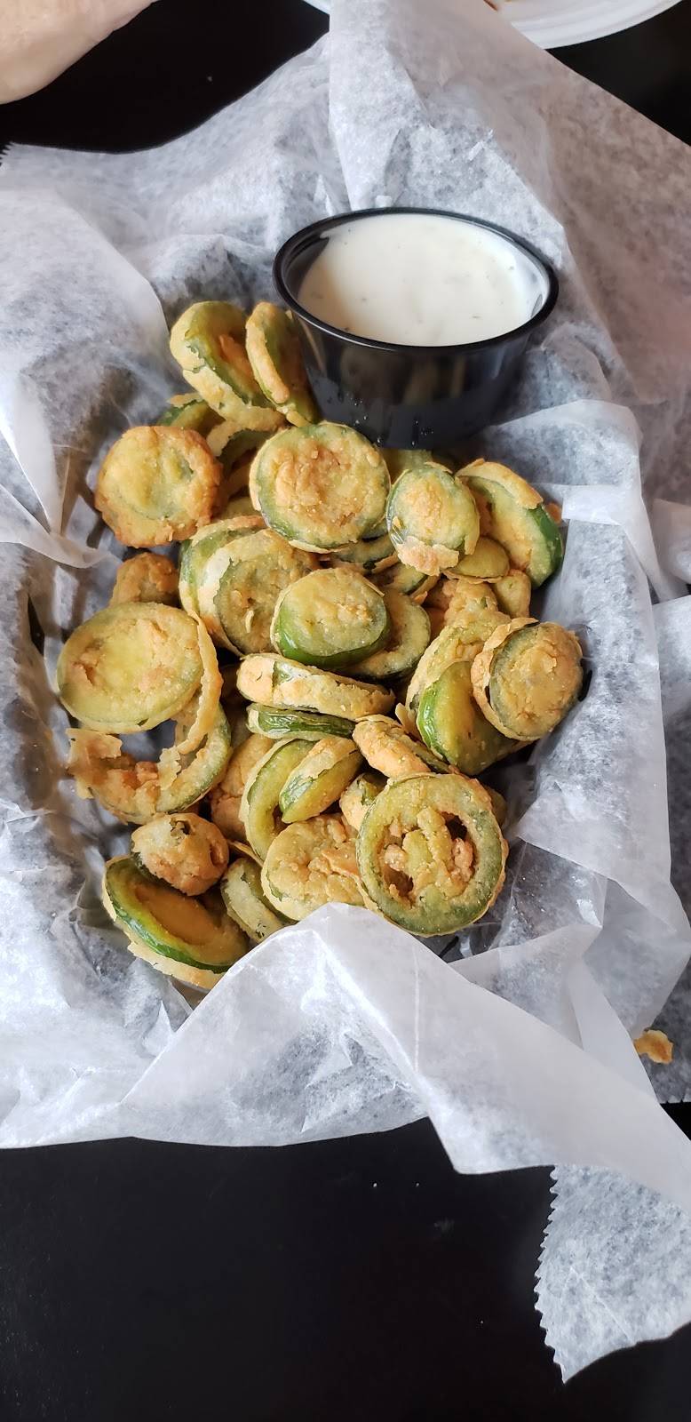 Looney Bin | restaurant | 554 Endicott St N, Laconia, NH 03246, USA | 6033662300 OR +1 603-366-2300