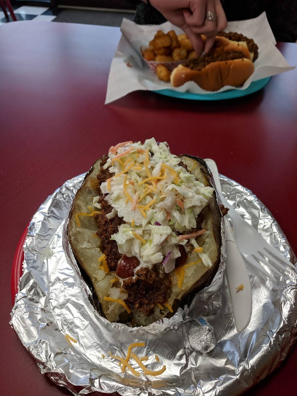 Dukes Doggs | restaurant | 405 W Main St, Easley, SC 29640, USA | 8643078049 OR +1 864-307-8049