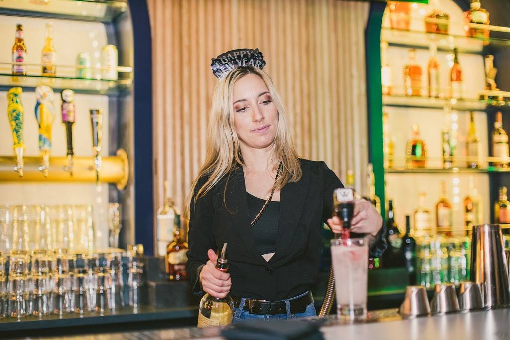 The Admiral | restaurant | 1 Dupont Cir NW, Washington, DC 20036, USA | 2025066696 OR +1 202-506-6696