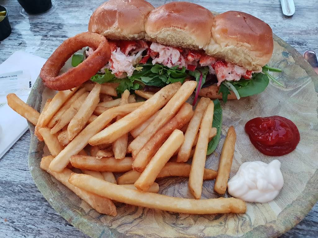 Sandbar | restaurant | 430 S Gulfview Blvd, Clearwater Beach, FL 33767, USA | 7274506238 OR +1 727-450-6238