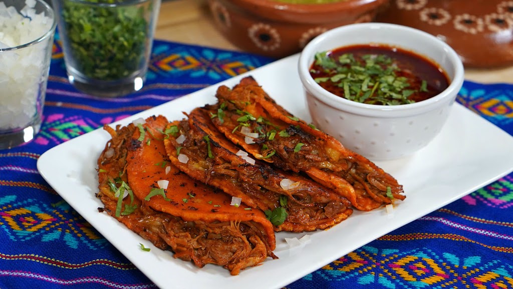 La Pupusa Loca y Más! | restaurant | 1729 S Hardy Ave, Independence, MO 64052, USA | 8162262684 OR +1 816-226-2684