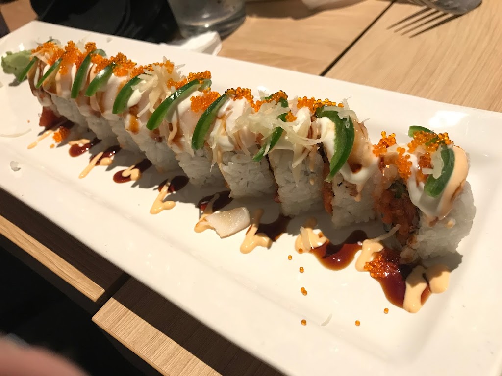 Sushi Vibe | restaurant | 100 E Camelback Rd #154, Phoenix, AZ 85012, USA | 6022795299 OR +1 602-279-5299