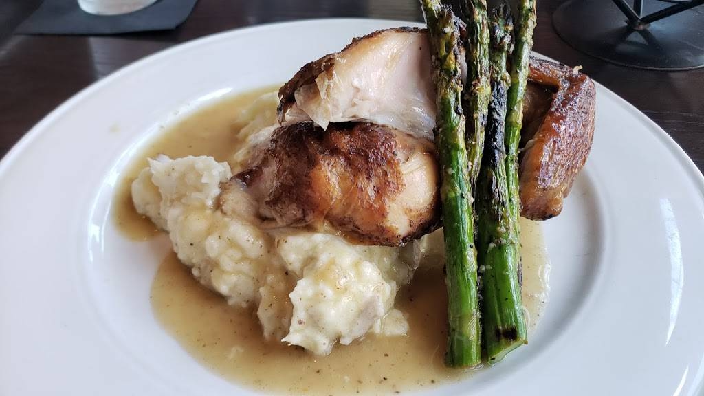 Hazelwood Food and Drink | restaurant | 8150 26th Ave S, Bloomington, MN 55425, USA | 9522224000 OR +1 952-222-4000