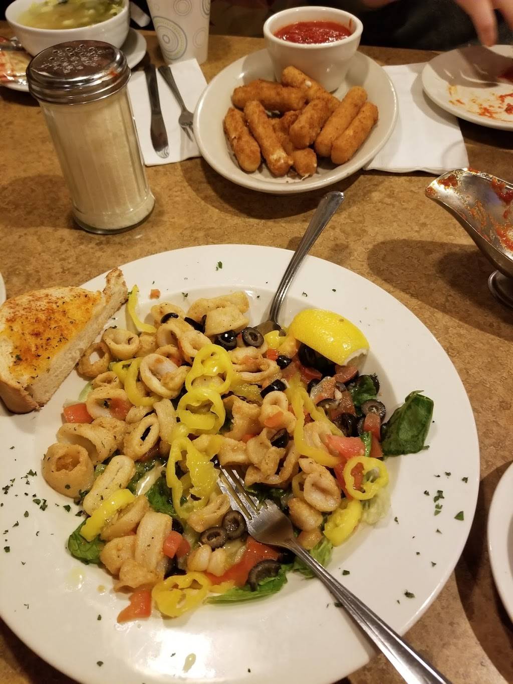 Rigatonis | restaurant | 1229 Warwick Ave, Warwick, RI 02888, USA | 4014635580 OR +1 401-463-5580