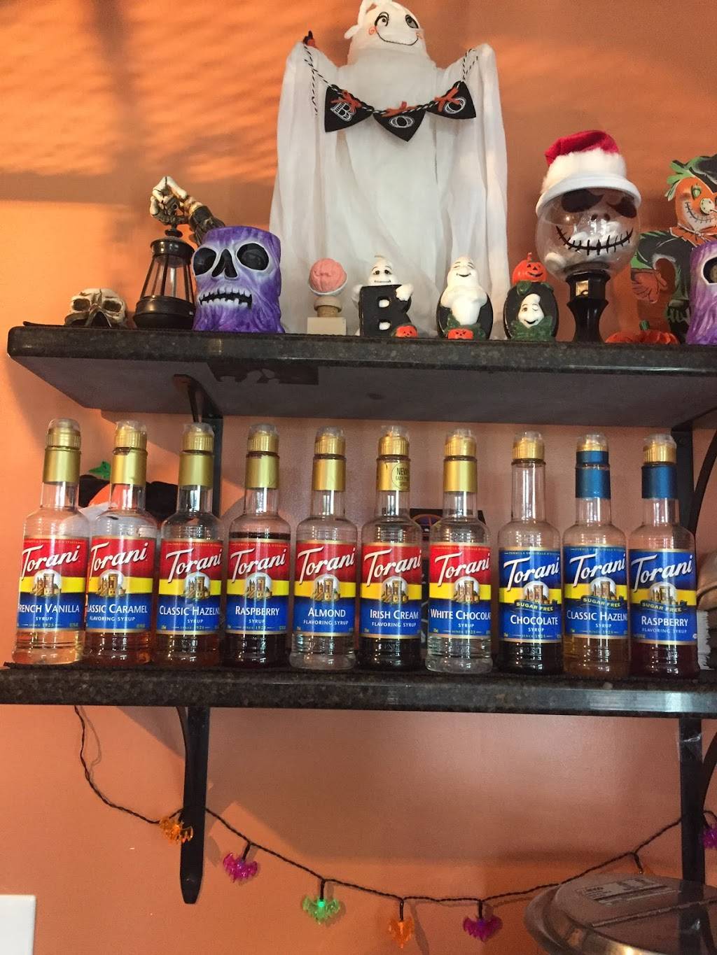 Igors Bistro | restaurant | 3055 38th St, Rock Island, IL 61201, USA | 3092837948 OR +1 309-283-7948