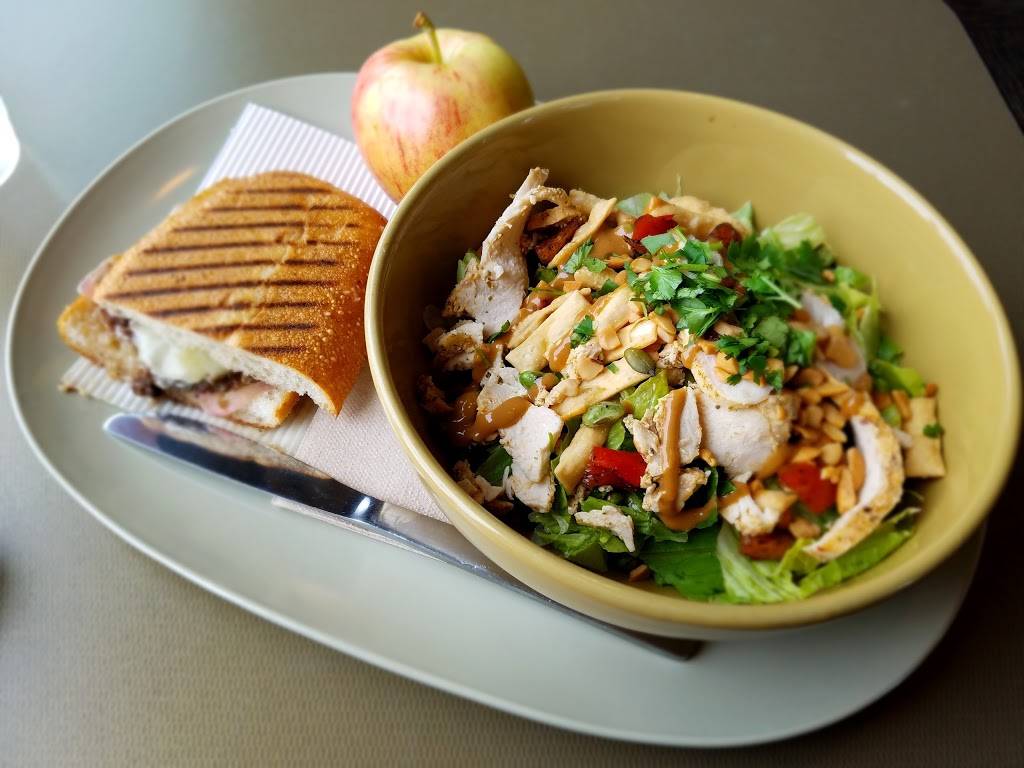 Panera Bread | bakery | 1740 S Robert St Suite 102, West St Paul, MN 55118, USA | 6514571230 OR +1 651-457-1230