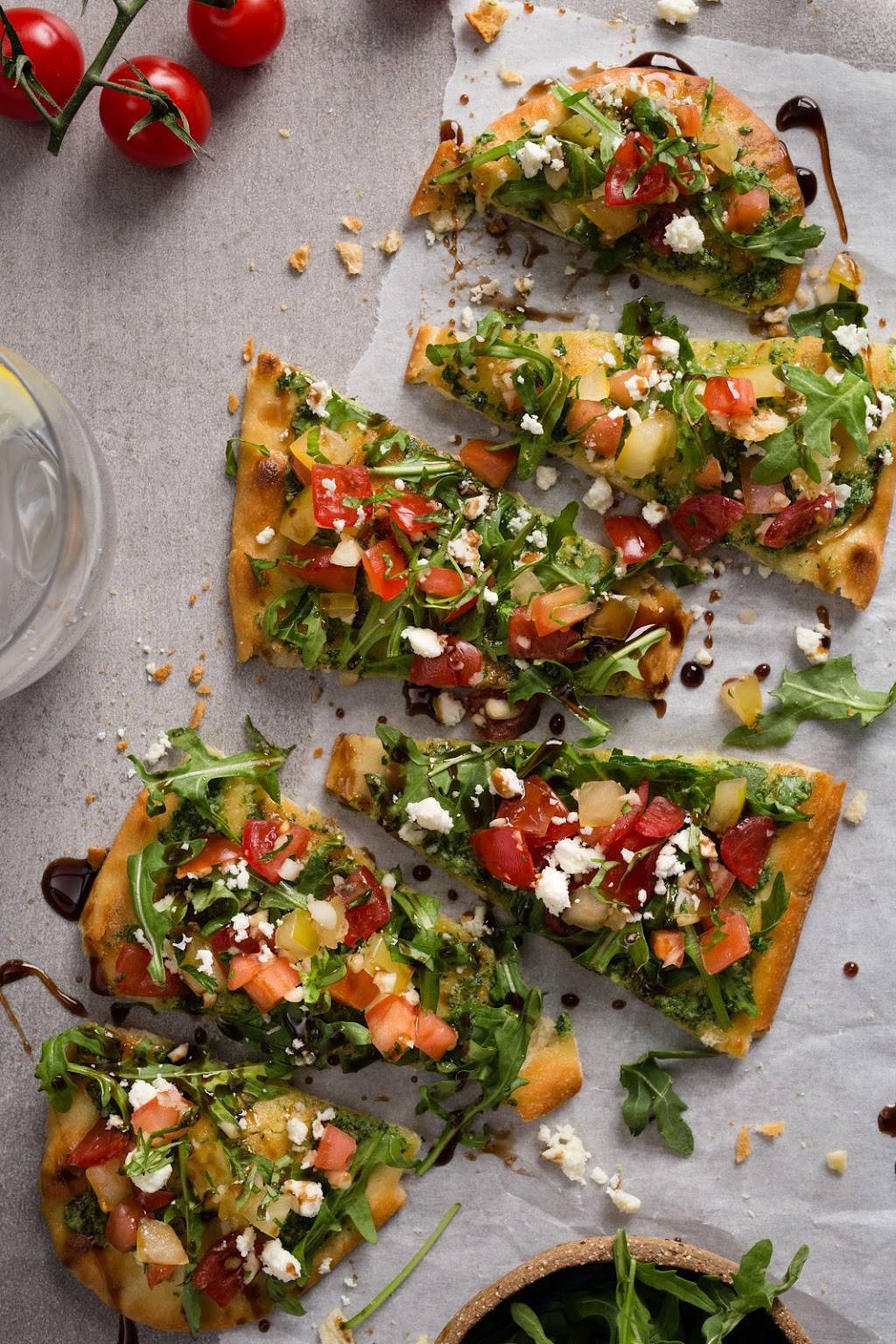 Milestones | restaurant | 75 Consumers Dr Building T, Whitby, ON L1N 9S2, Canada | 9056669070 OR +1 905-666-9070