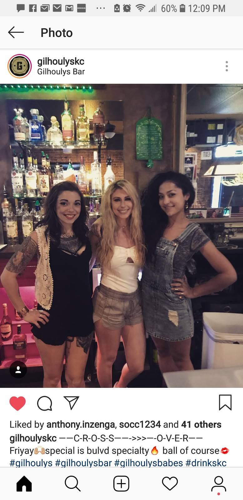 Gilhoulys | restaurant | 1721 W 39th St, Kansas City, MO 64111, USA | 8165612899 OR +1 816-561-2899