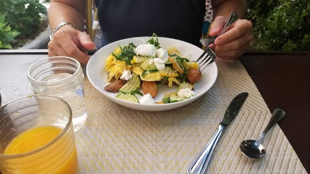 Scarlett Begonia | restaurant | 11 W Victoria St #10, Santa Barbara, CA 93101, USA | 8057702143 OR +1 805-770-2143