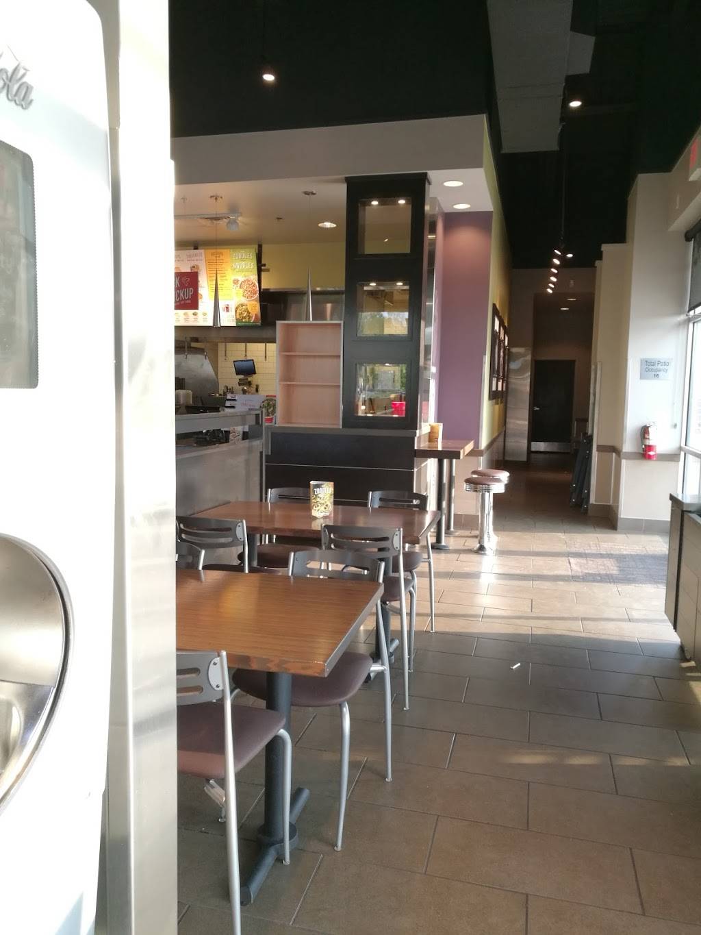 Noodles and Company | restaurant | 193 Pavilion Pkwy, Newport, KY 41071, USA | 8594317600 OR +1 859-431-7600