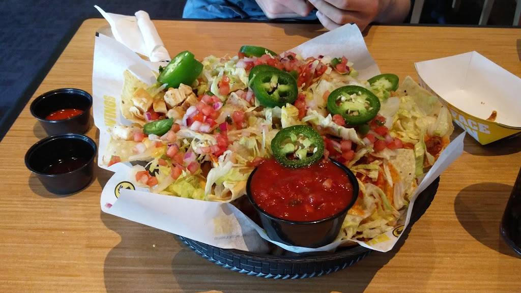 Buffalo Wild Wings | restaurant | 6450 IL-53, Woodridge, IL 60517, USA | 6309699464 OR +1 630-969-9464