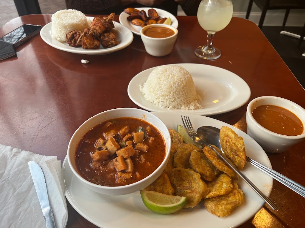 Guavaberry Dominican Restaurant | restaurant | 8417 Georgia Ave, Silver Spring, MD 20910, USA | 3013261923 OR +1 301-326-1923