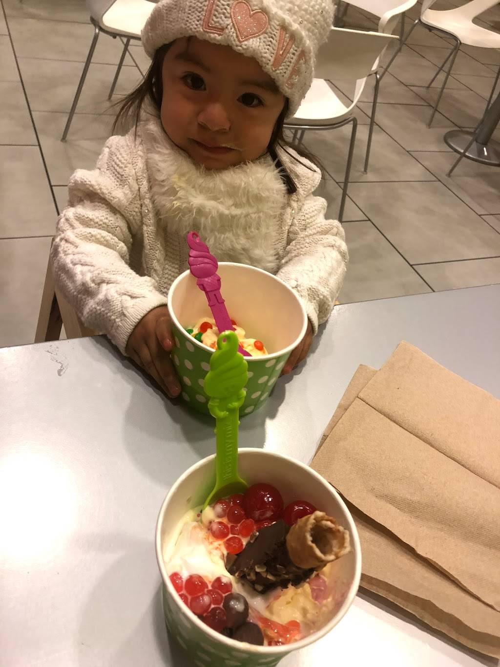 Menchies Frozen Yogurt | bakery | 1759 S, Alameda St Ste 102, Compton, CA 90220, USA | 3105377678 OR +1 310-537-7678