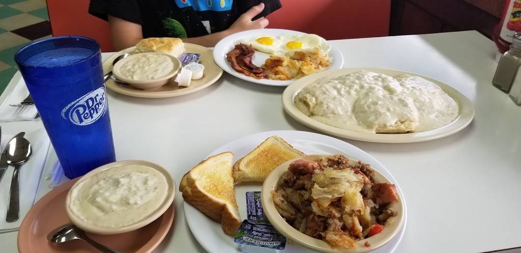 Dairy Yum-Yum II | restaurant | 1105 S 2nd St, Ripley, OH 45167, USA | 9373921592 OR +1 937-392-1592