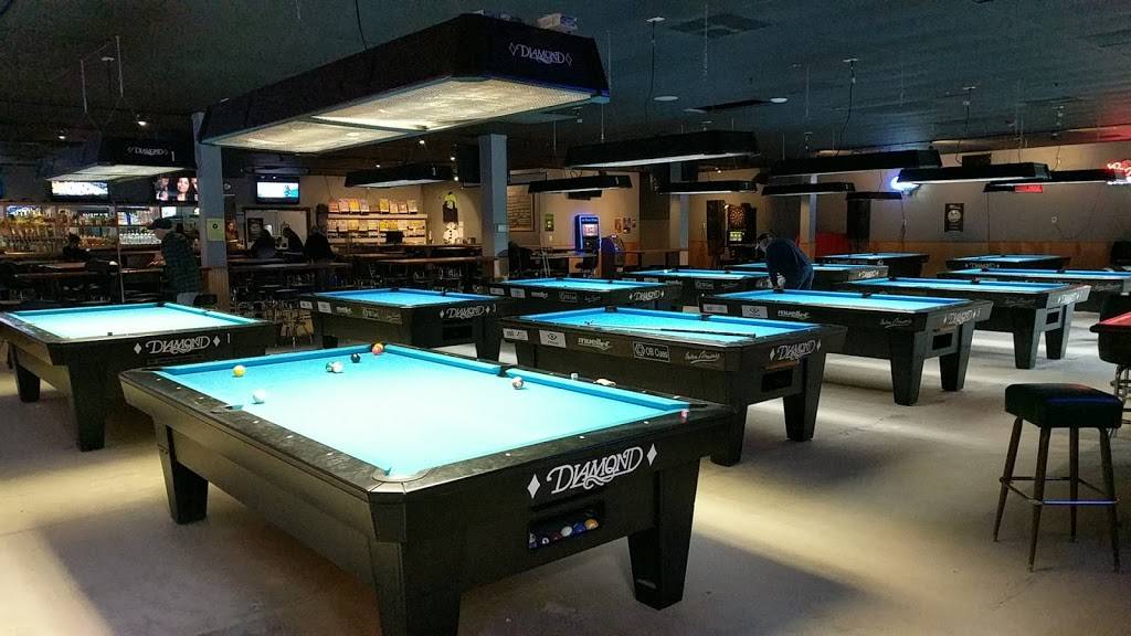 Clubhouse Sports Bar and Grill | restaurant | 10432 SE Kent-Kangley Rd, Kent, WA 98030, USA | 2532364599 OR +1 253-236-4599