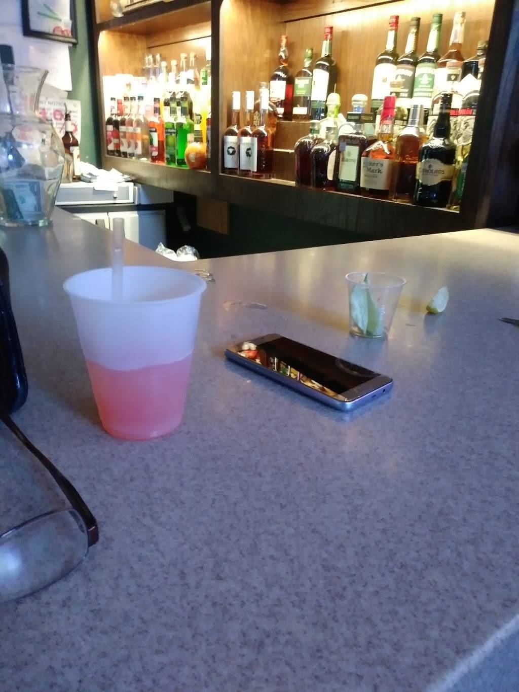 Deweys Beer Garden | restaurant | 2302 Rodd Field Rd # 2, Corpus Christi, TX 78414, USA | 3613345747 OR +1 361-334-5747