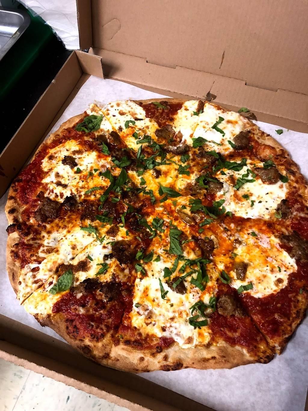 Pizza Wings & Rock ’n Roll | restaurant | 8436 N Ivanhoe St, Portland, OR 97203, USA | 5032858033 OR +1 503-285-8033