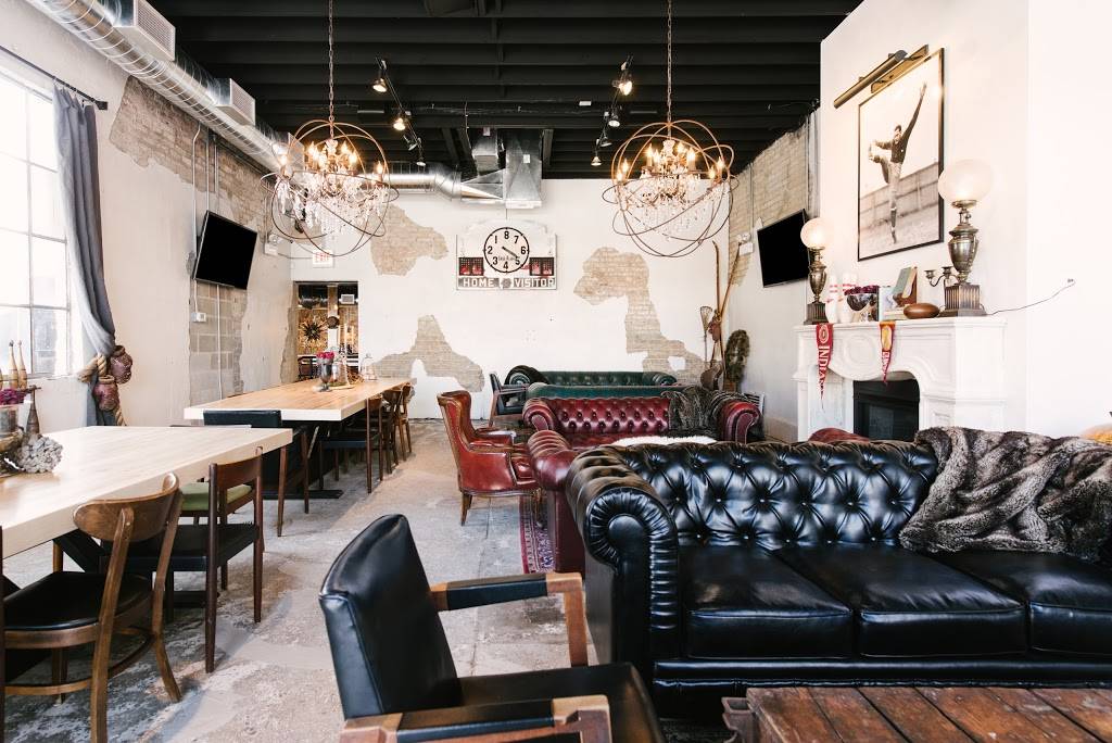 Park & Field | restaurant | 3509 W Fullerton Ave, Chicago, IL 60647, USA | 7733607373 OR +1 773-360-7373