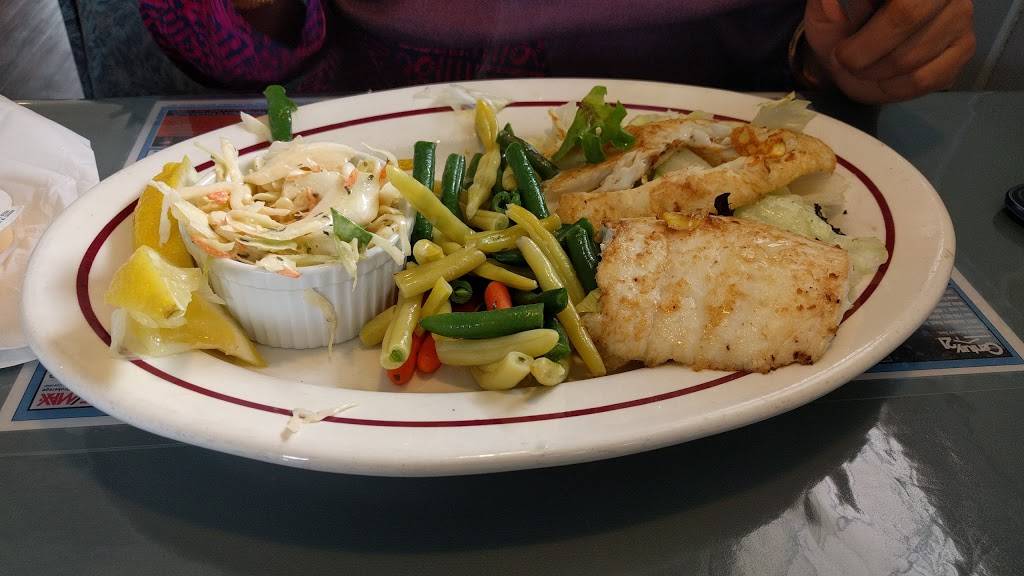 Jacks Family Restaurant ~ Lakefield | restaurant | 1 Strickland St, Lakefield, ON K0L 2H0, Canada | 7056523474 OR +1 705-652-3474