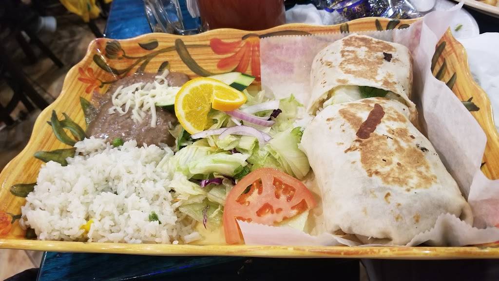 Isla Del Mar | restaurant | 623 Kishwaukee St, Rockford, IL 61104, USA | 8159625233 OR +1 815-962-5233