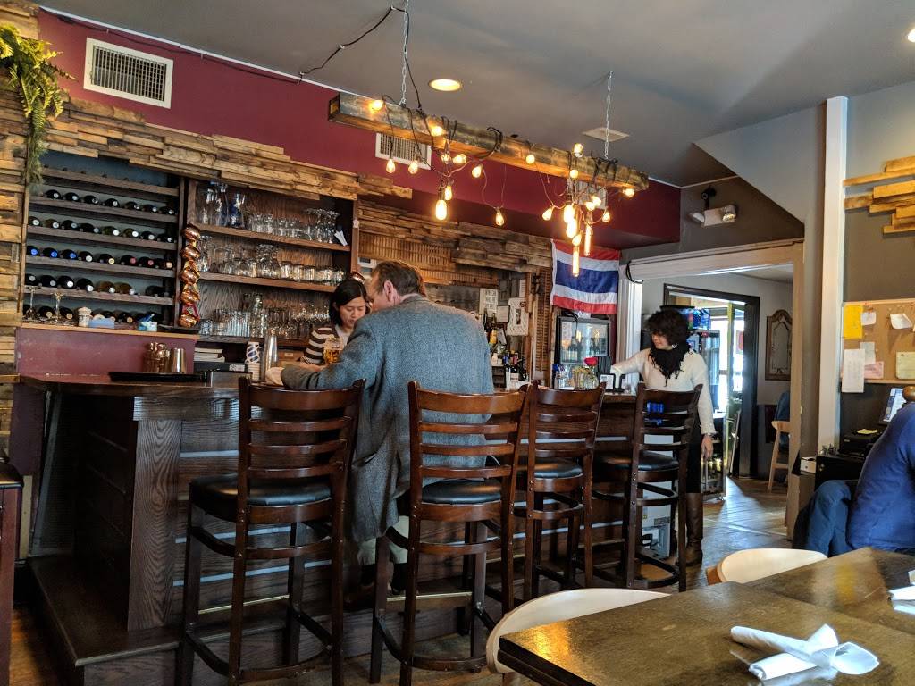 Monsoon Siam | restaurant | 113 E Market St, Charlottesville, VA 22902, USA | 4349711515 OR +1 434-971-1515