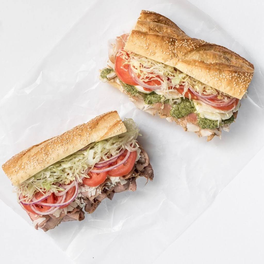 Taylor Gourmet | meal takeaway | Terminal B/C Parking, 2400 S Smith Blvd, Arlington, VA 22202, USA | 7034172145 OR +1 703-417-2145