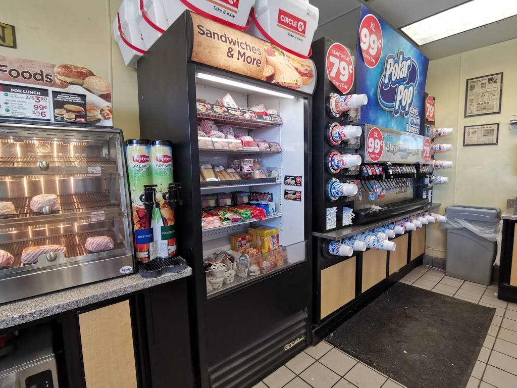 Circle K | meal takeaway | 49594 Twentynine Palms Highway, Morongo Valley, CA 92256, USA | 7603633394 OR +1 760-363-3394