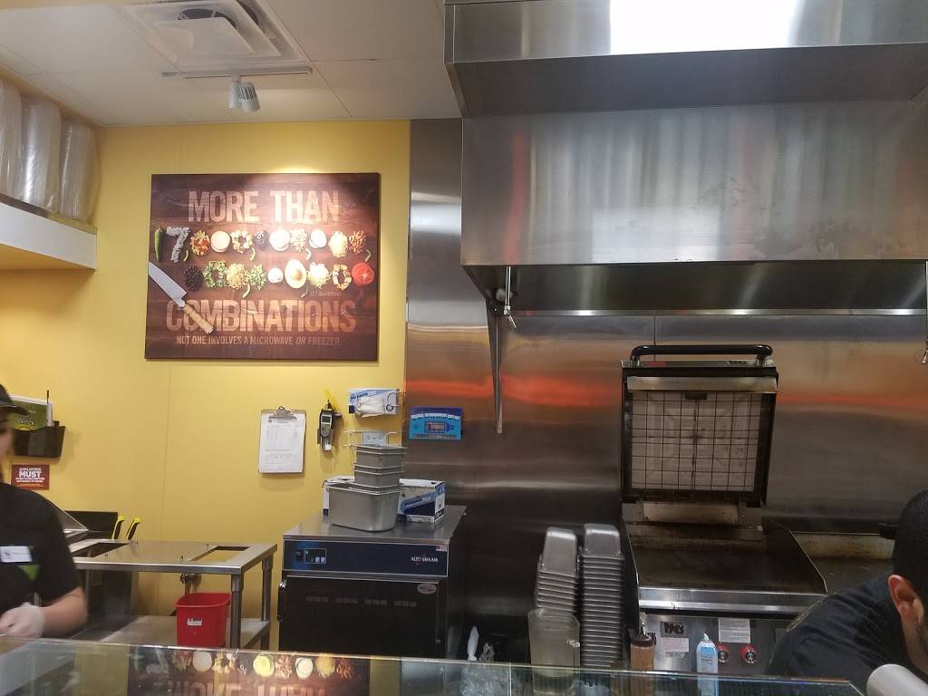 Moes Southwest Grill | restaurant | 10660 NW 19th St, Doral, FL 33172, USA | 7863360138 OR +1 786-336-0138