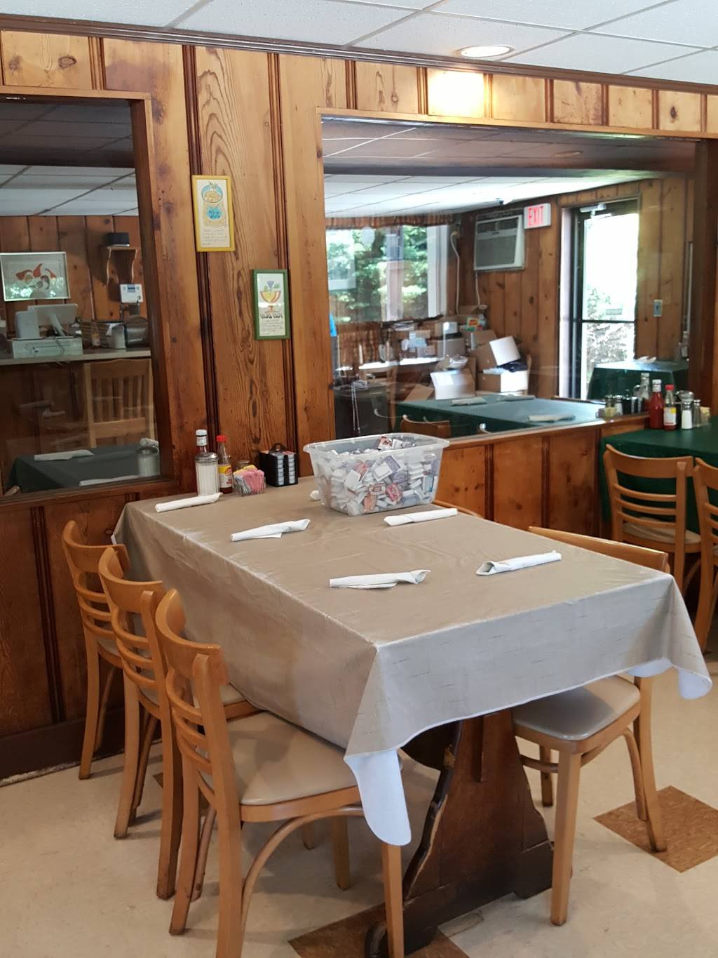 The Frying Pan | restaurant | 9895 H G Trueman Rd, Lusby, MD 20657, USA | 4103261125 OR +1 410-326-1125