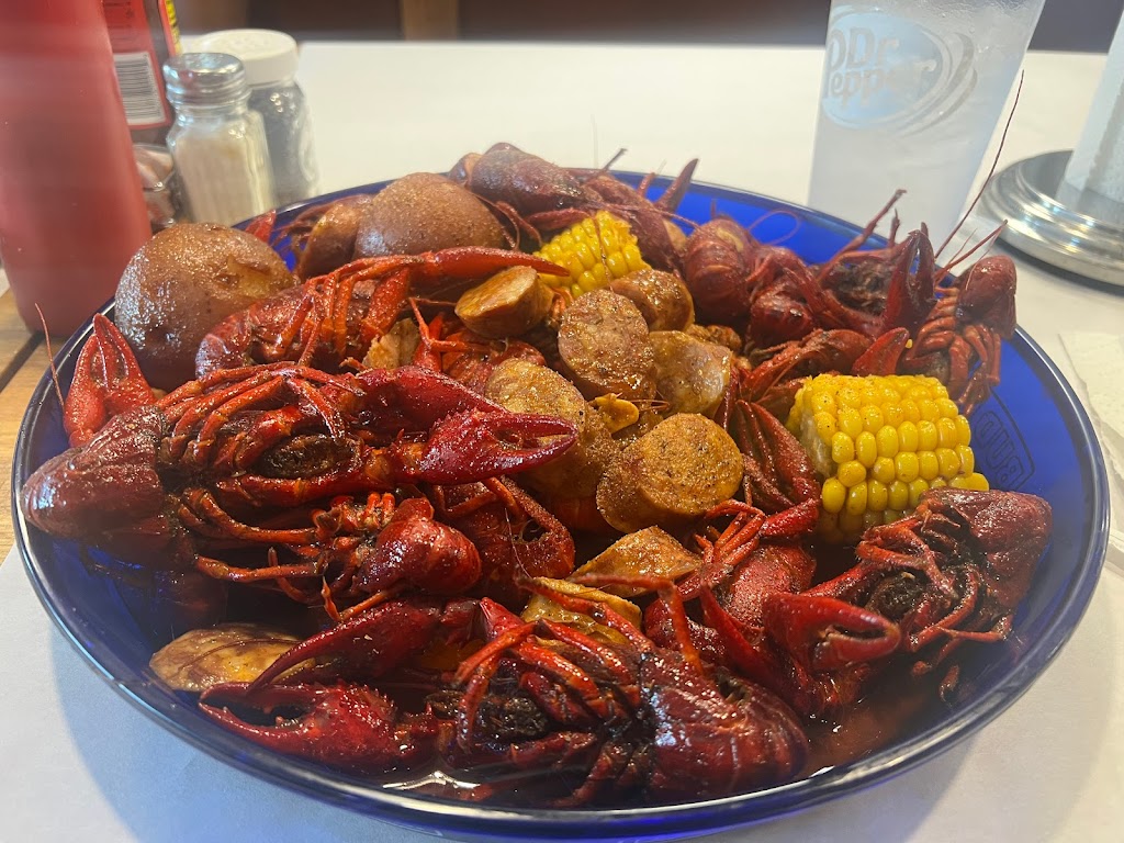 Lulus Seafood Kitchen | restaurant | 5911 R St, Little Rock, AR 72207, USA | 5016632388 OR +1 501-663-2388