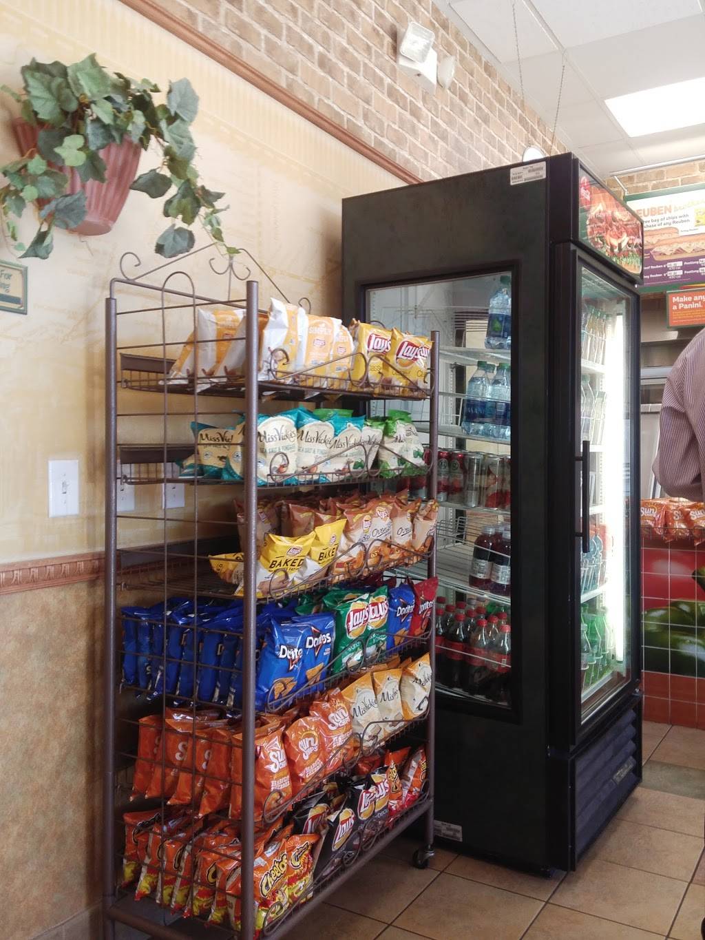 Subway | restaurant | 9196 W Cheyenne Ave, Las Vegas, NV 89129, USA | 7028380551 OR +1 702-838-0551