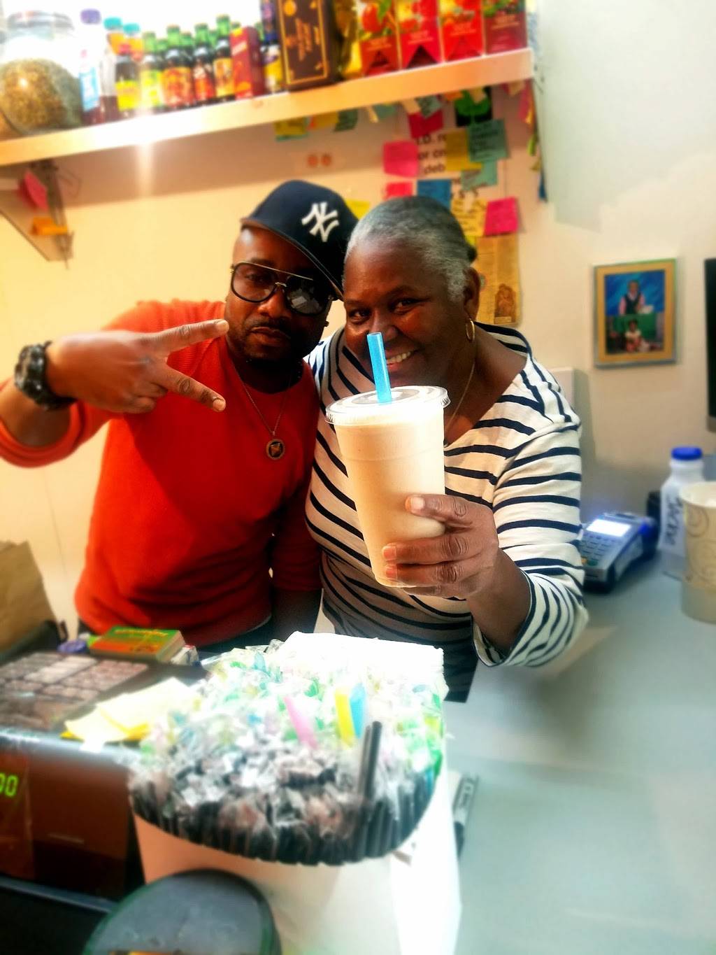 Rejuvenate Juice bar | restaurant | 171 W 133rd St, New York, NY 10030, USA | 2123901650 OR +1 212-390-1650