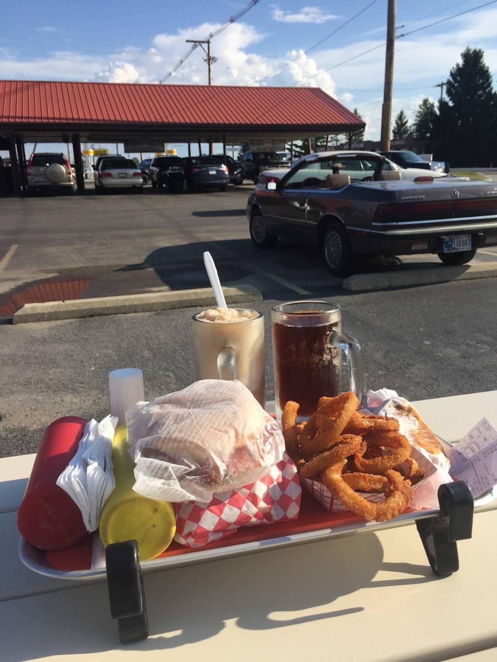 Bummies Drive-In | restaurant | 1263 S Main St, Bluffton, IN 46714, USA | 2608243626 OR +1 260-824-3626