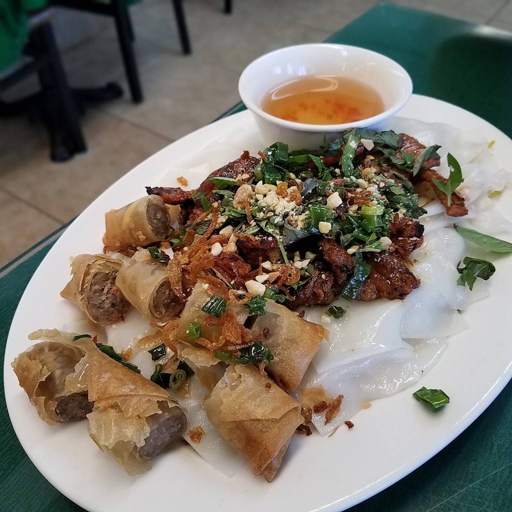 2000 Vietnam Restaurant | restaurant | 601 San Mateo Blvd SE, Albuquerque, NM 87108, USA | 5052320900 OR +1 505-232-0900