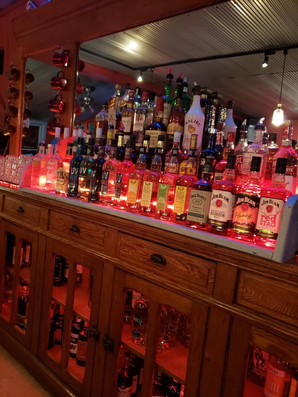 City Limits River Pub & Grill | restaurant | 422 County Rd N, Wisconsin Dells, WI 53965, USA | 6082534990 OR +1 608-253-4990