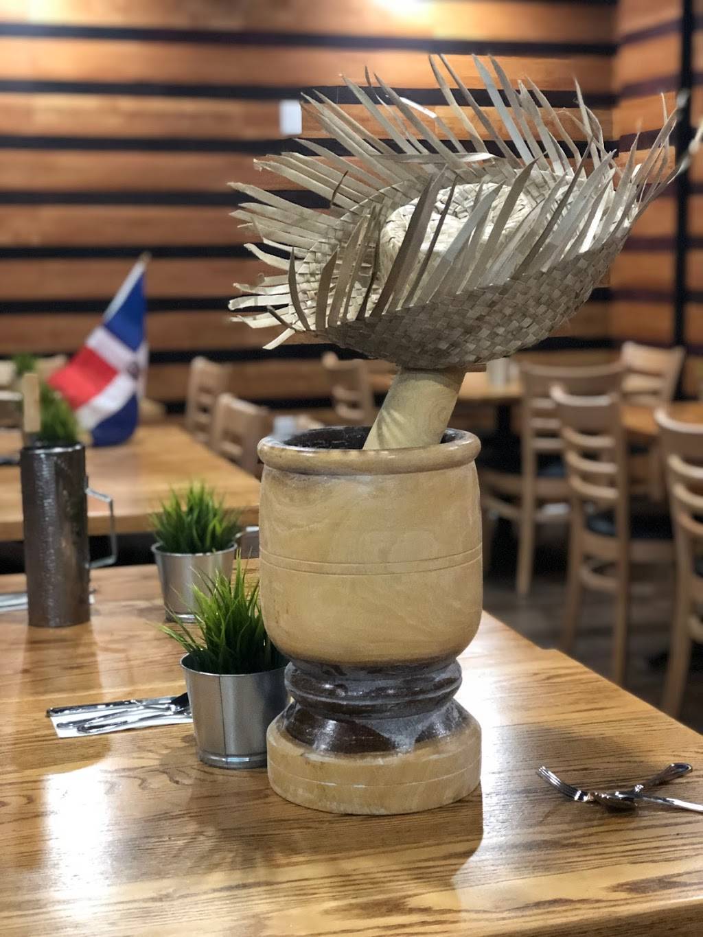 Caribbean809 restaurant | restaurant | 446 Main St, Woburn, MA 01801, USA | 7819353095 OR +1 781-935-3095