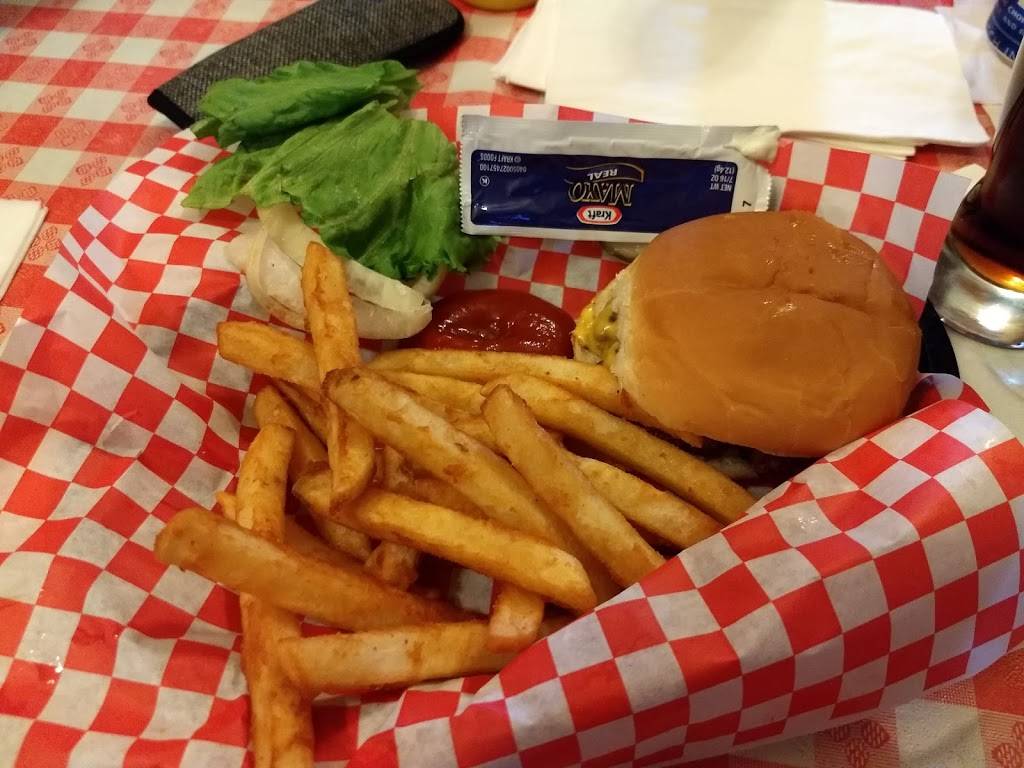 River Rock Cafe | restaurant | 614 E Midland St #4729, Bay City, MI 48706, USA | 9898945500 OR +1 989-894-5500