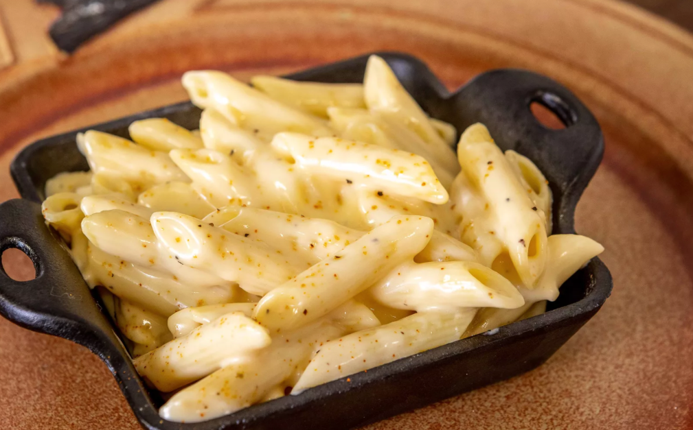 Union Hall - Dallas, TX Inspired Burgers, Beer, & Chicken | meal takeaway | 921 W Commerce St, Dallas, TX 75208, USA | 2142539123 OR +1 214-253-9123