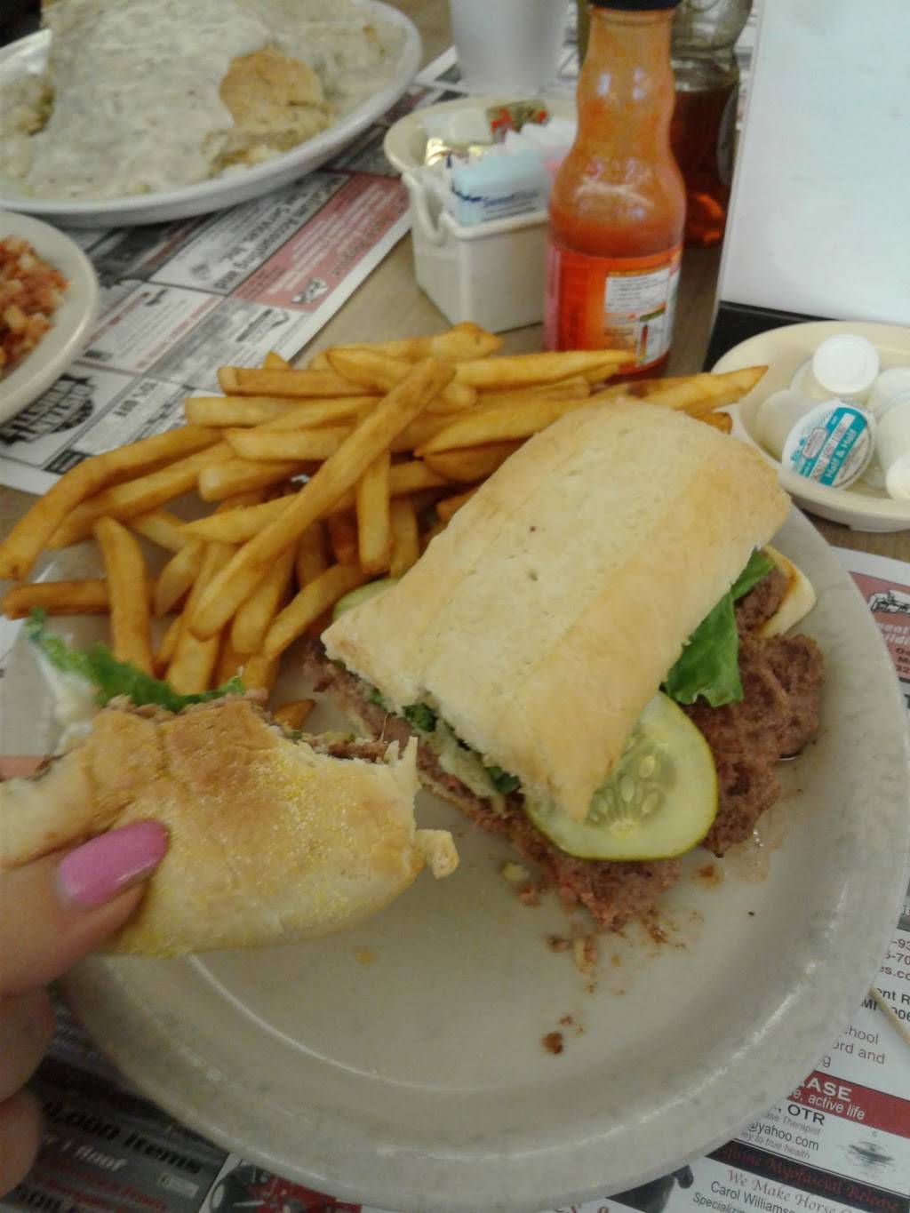 Mar Jos West | restaurant | 325 N Grand St, Schoolcraft, MI 49087, USA | 2696795422 OR +1 269-679-5422