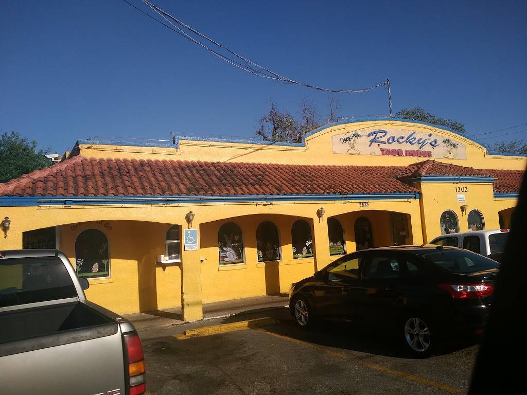 Rockys Taco House | restaurant | 1302 Cupples Rd, San Antonio, TX 78226, USA | 2104332931 OR +1 210-433-2931