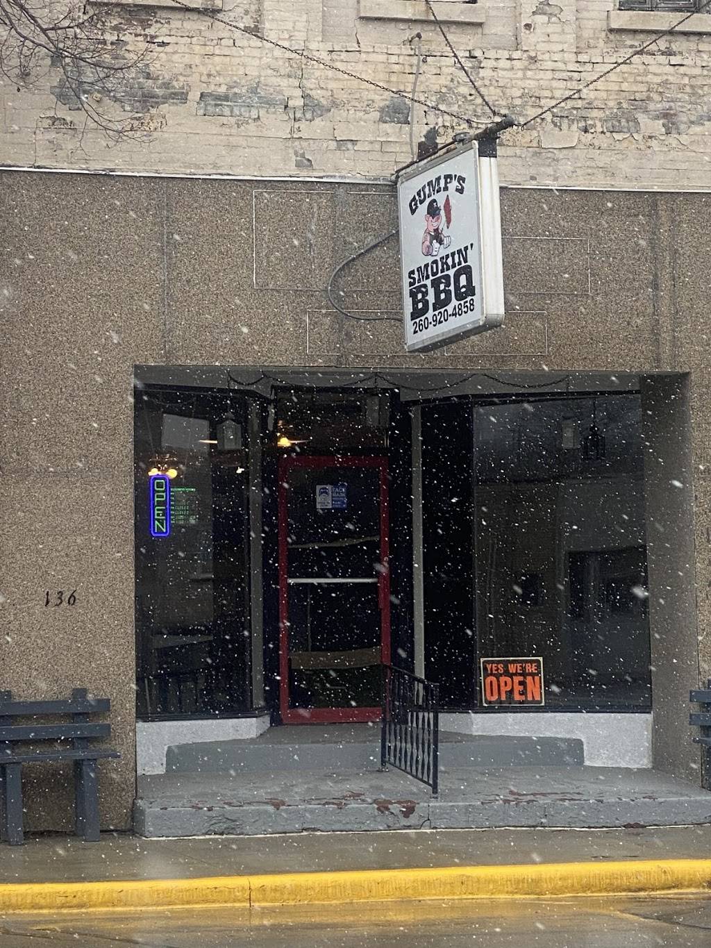 Gump’s Smokin’ BBQ | restaurant | 136 S Broadway St, Butler, IN 46721, USA | 2609204858 OR +1 260-920-4858