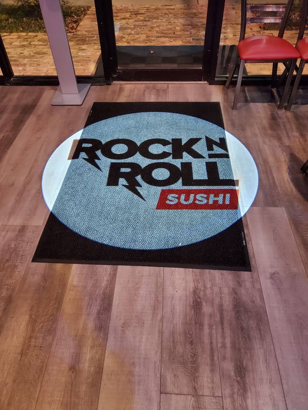 Rock N Roll Sushi | restaurant | 733 Lake Harbour Dr suite k, Ridgeland, MS 39157, USA | 7693001911 OR +1 769-300-1911
